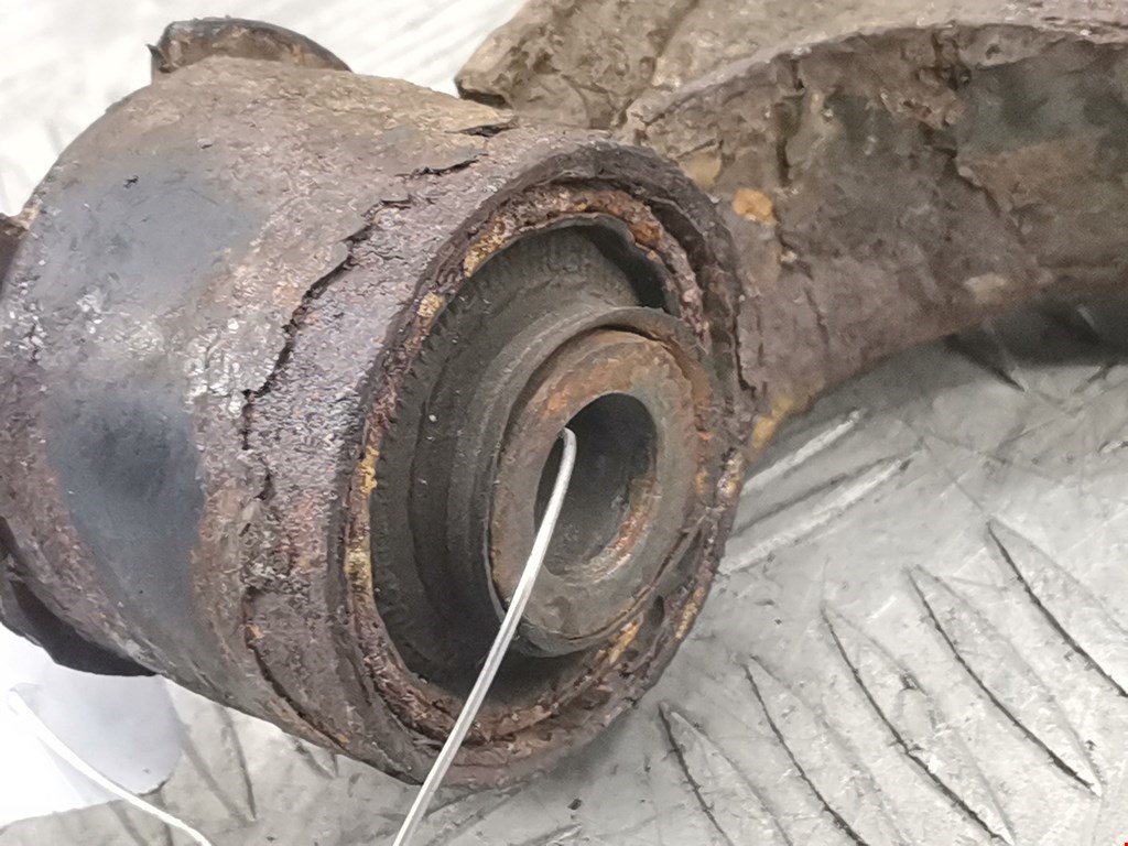 Рычаг передний правый LAND ROVER Discovery III 2005-2009