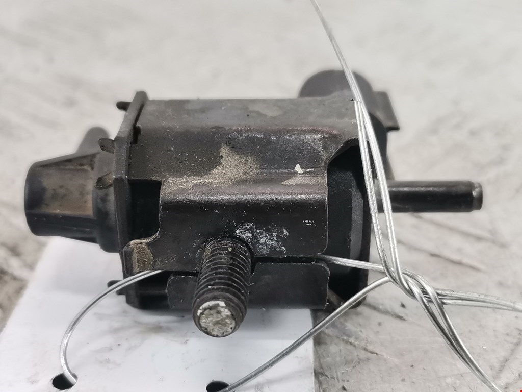 Клапан воздушного фильтра Hyundai Santa Fe 1 (SM) (2000-2006)