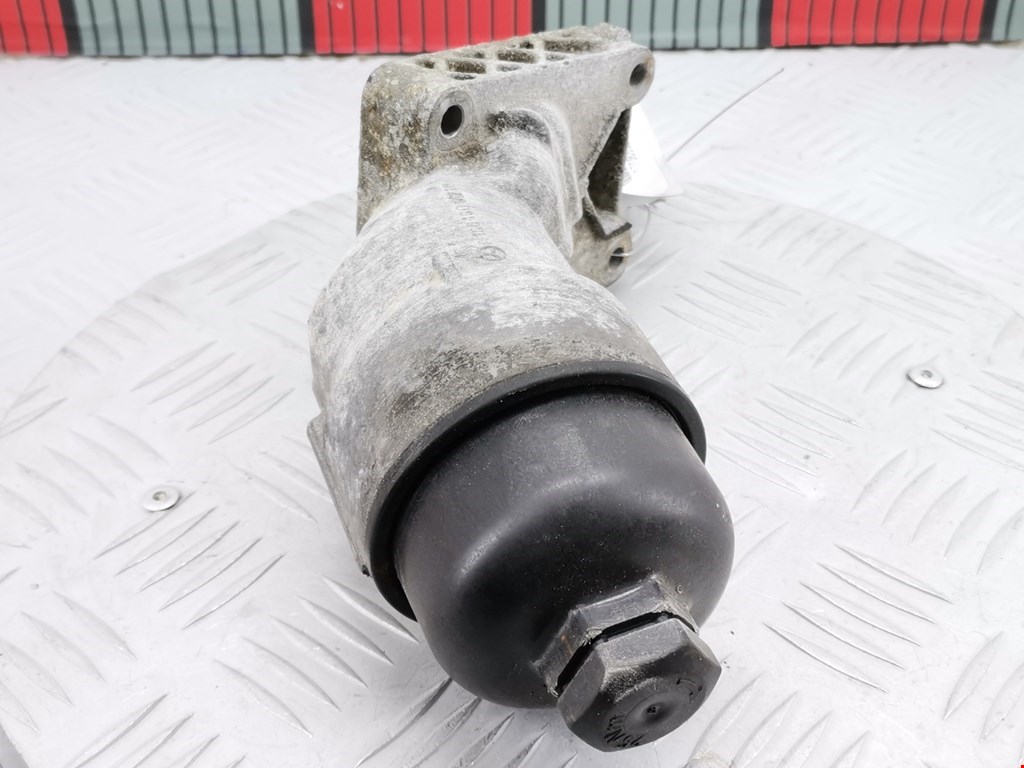 Корпус масляного фильтра MERCEDES-BENZ Vaneo 2001-2005