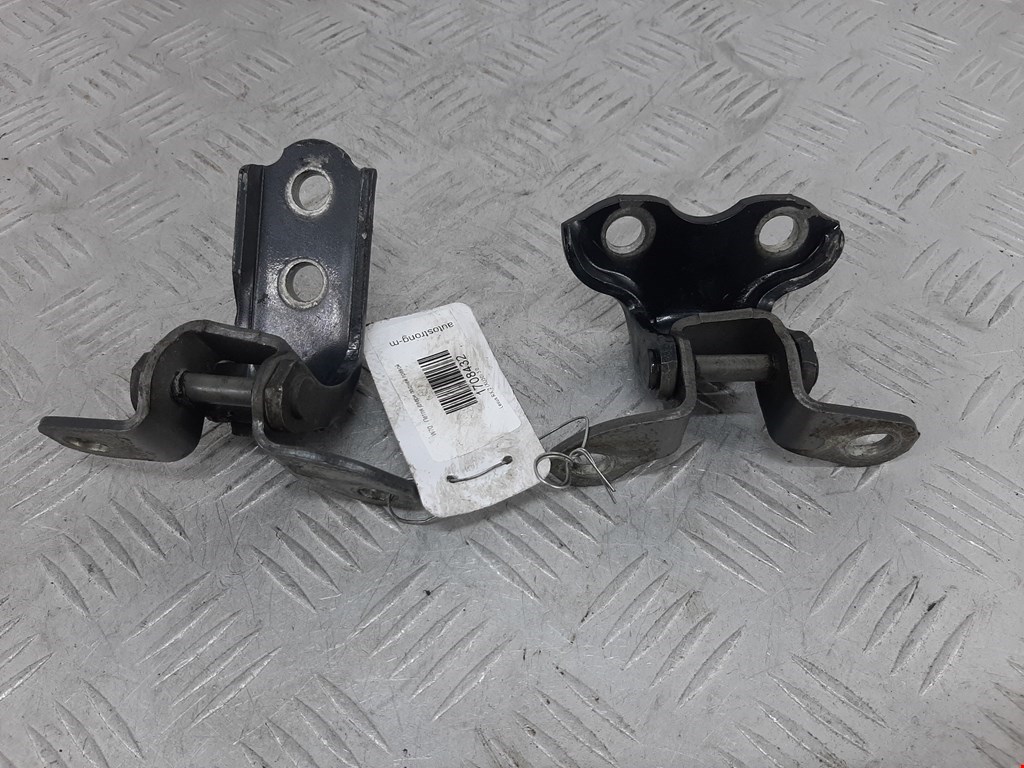Петля двери задней правой Lexus RX 2 (XU30) (2003-2009)