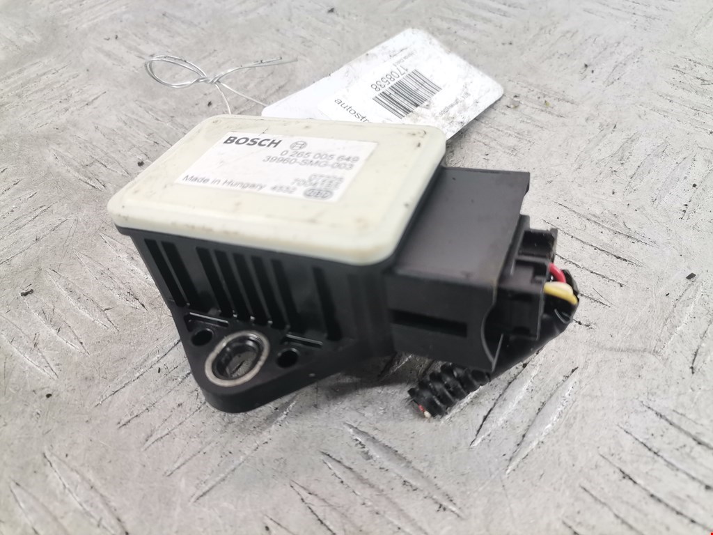 Датчик ускорения (курсовой устойчивости уровня оборотов) Honda Civic 8 (2005-2011)