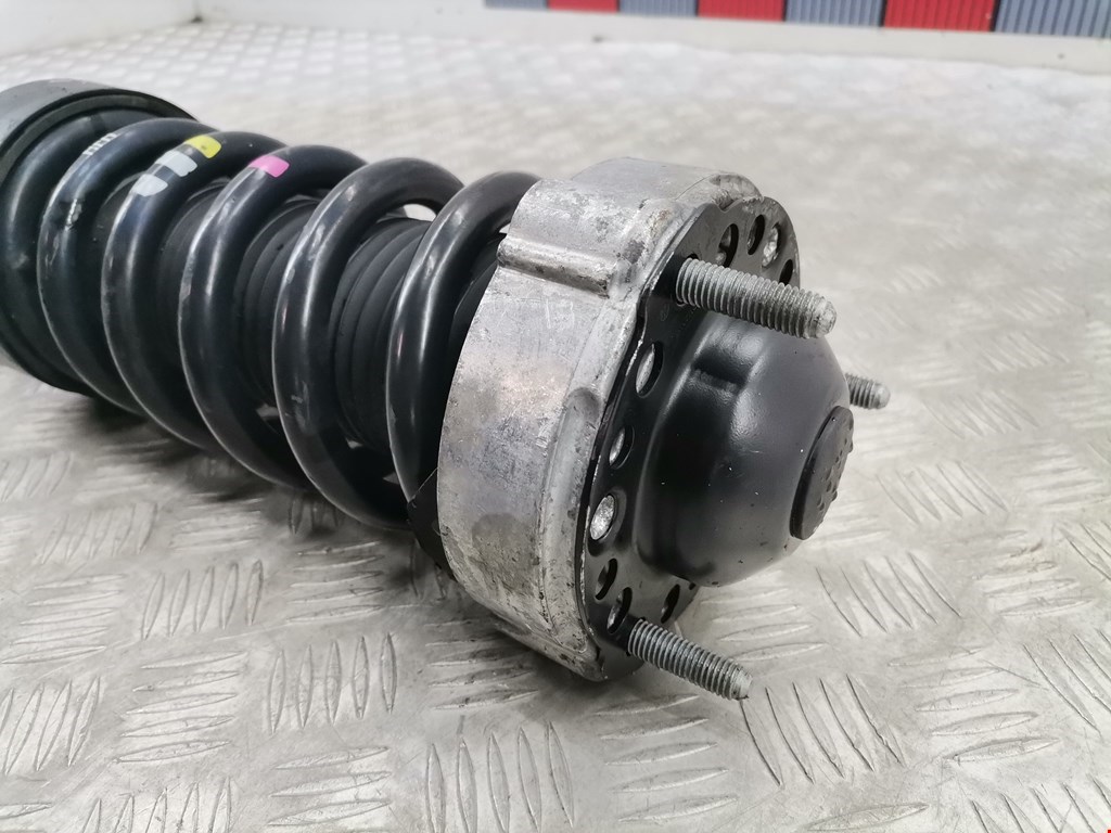 Амортизатор передний правый VOLKSWAGEN Touareg 2010-2018