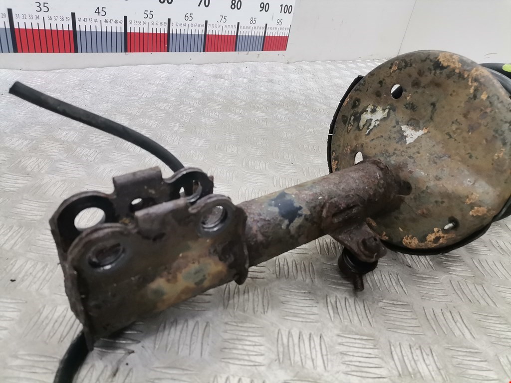 Амортизатор передний левый LEXUS RX 300 1997-2003