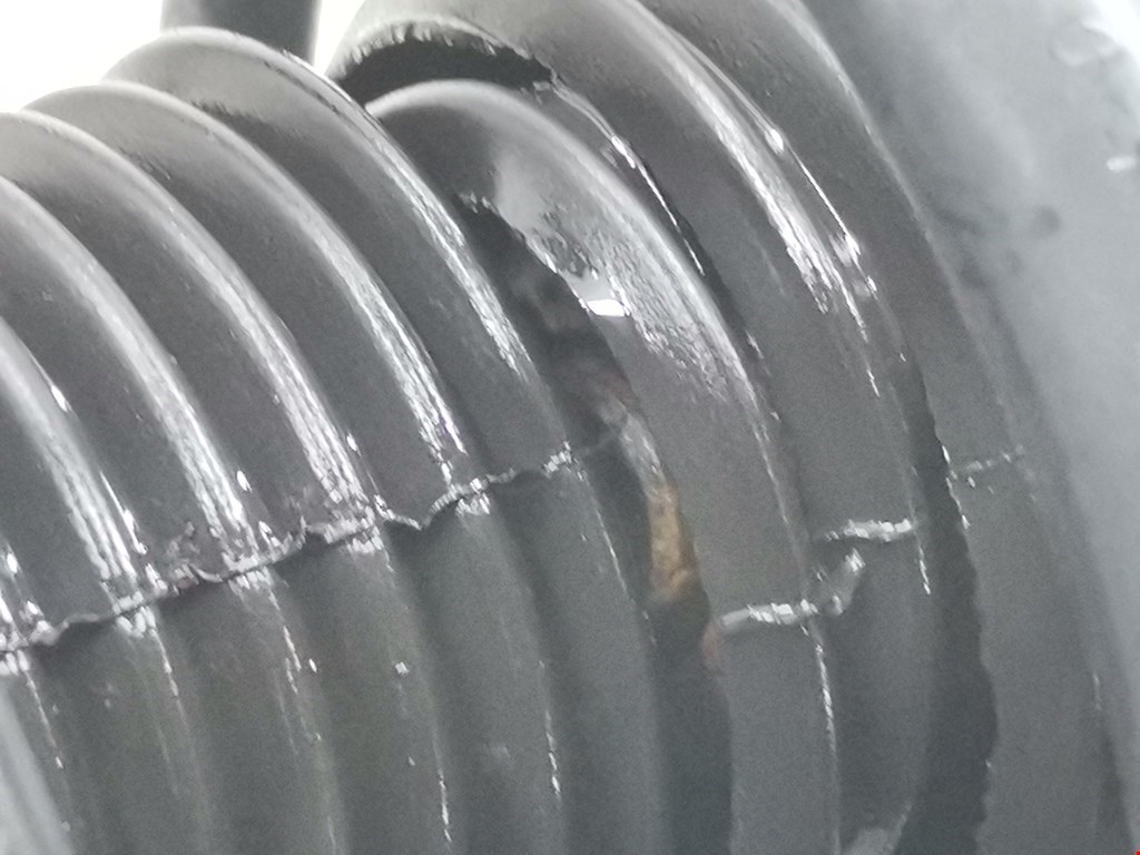 Амортизатор передний левый LEXUS RX 300 1997-2003