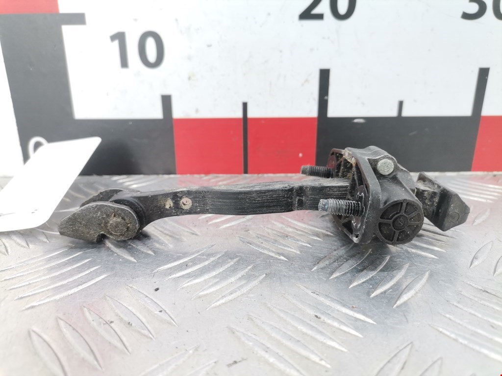 Ограничитель открывания двери FORD Fiesta 2008-2012