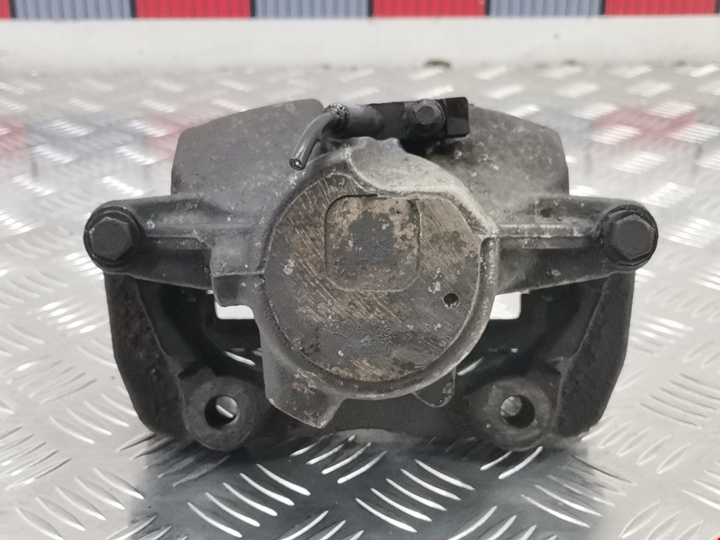 Суппорт передний правый MERCEDES-BENZ C-Class C-klasse W204 2007-2015