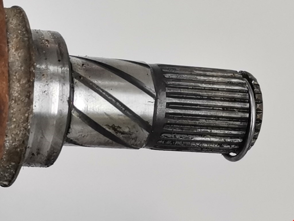 Полуось (привод, приводной вал) передняя правая NISSAN Note E11 2005-2014