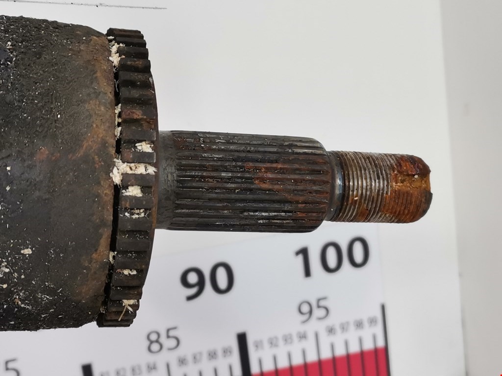 Полуось (привод, приводной вал) передняя правая LAND ROVER Range Rover Sport 2005-2013