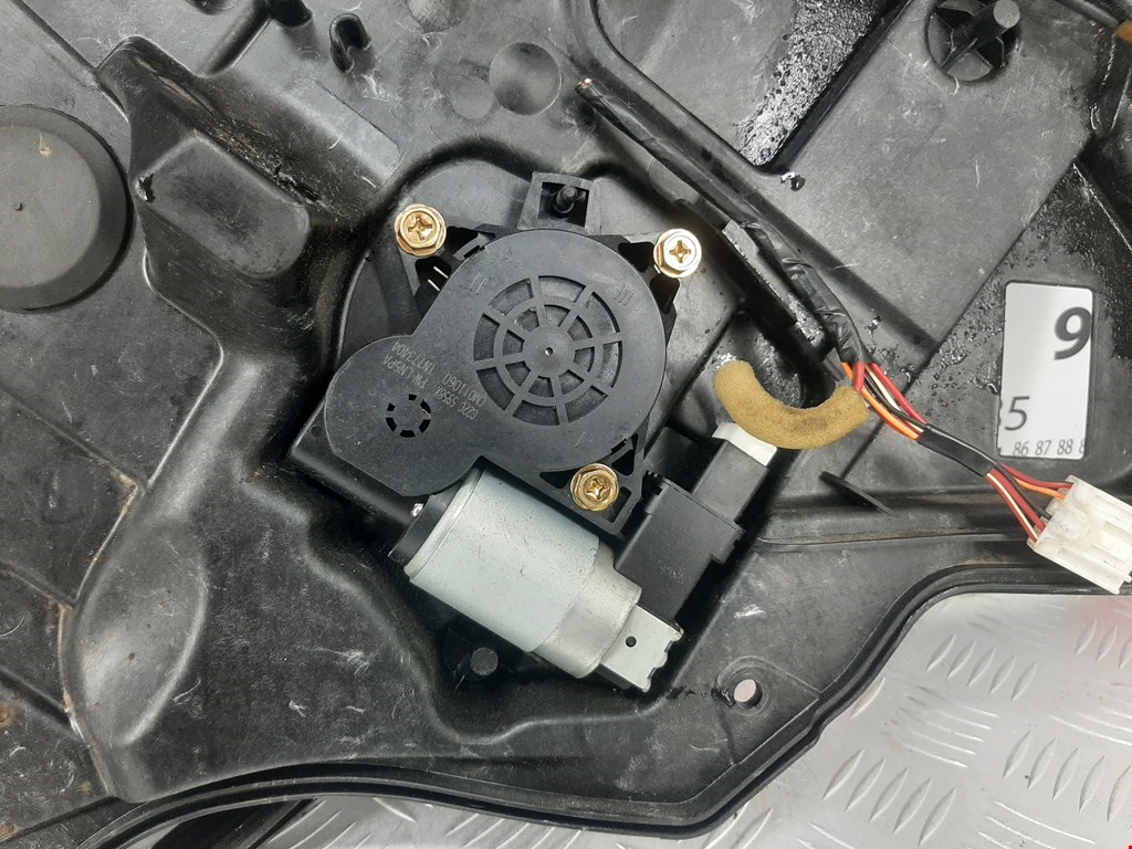Стеклоподъемник задний правый MAZDA Mazda 2 DY 2003-2007