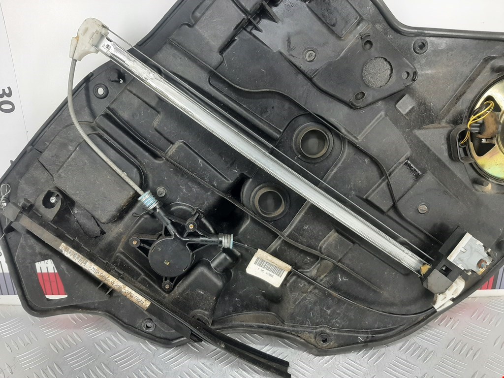 Стеклоподъемник задний правый MAZDA Mazda 2 DY 2003-2007