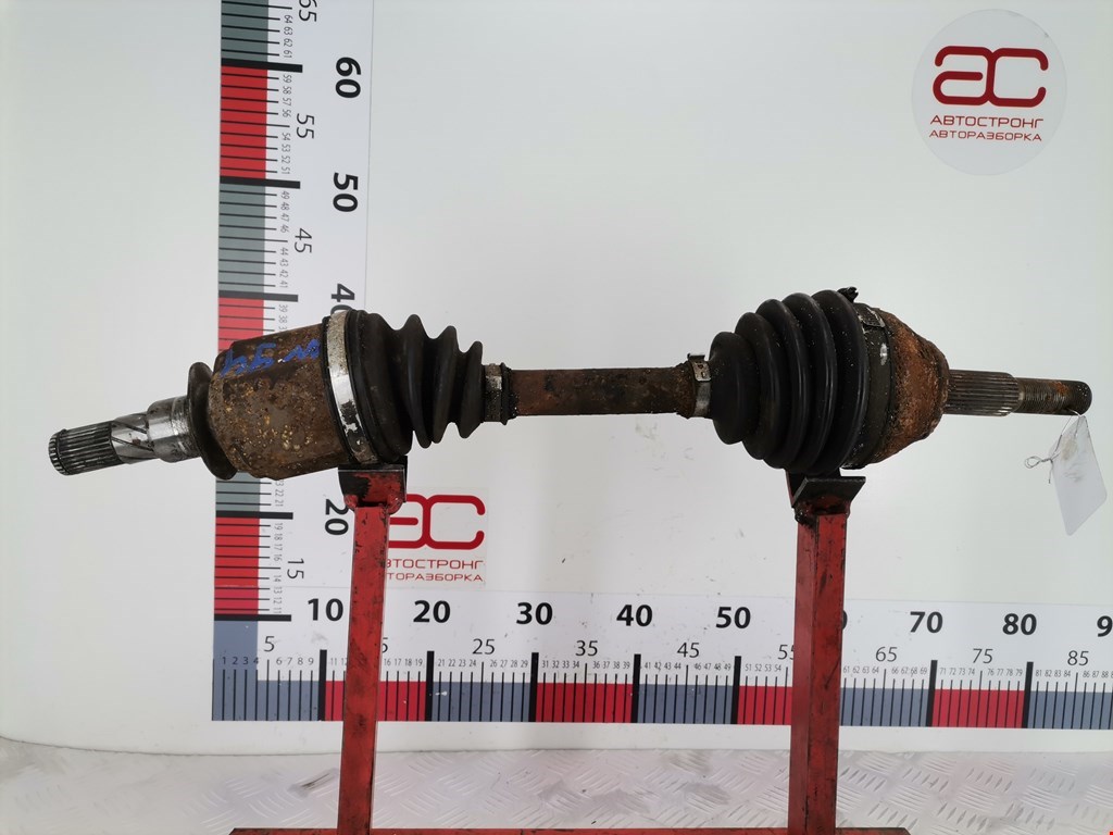 Полуось передняя правая (приводной вал шрус) Nissan Pathfinder (R51) (2004-2014)