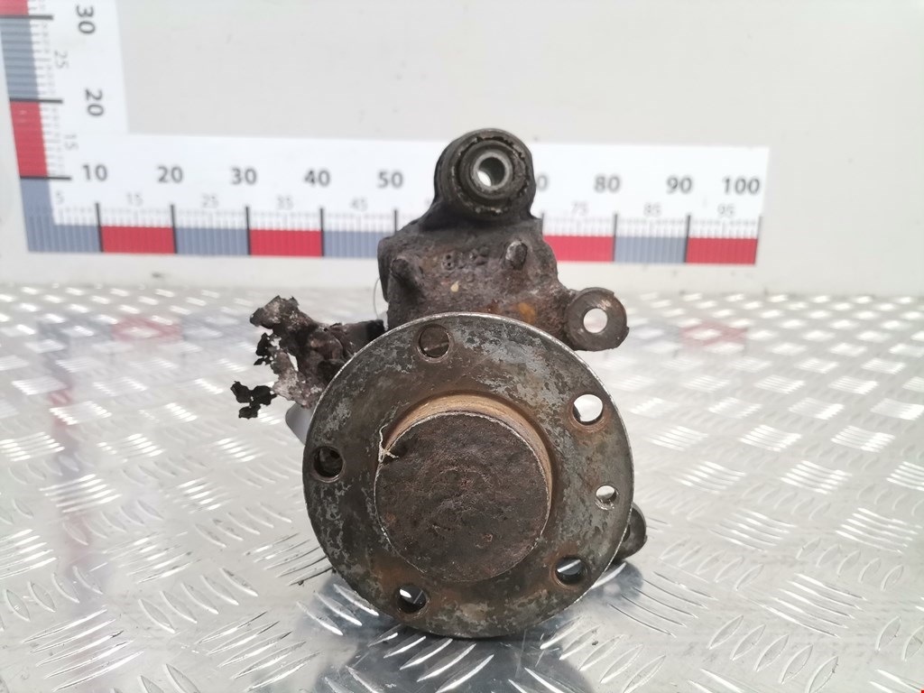 Кулак задний левый Alfa Romeo 147 (937) (2000-2010)