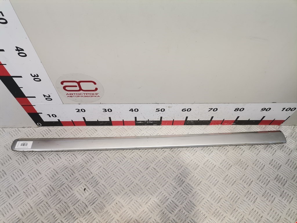 Накладка (молдинг) двери передней левой Kia Carnival (Sedona) 1 (UP/GQ) (1998-2006)