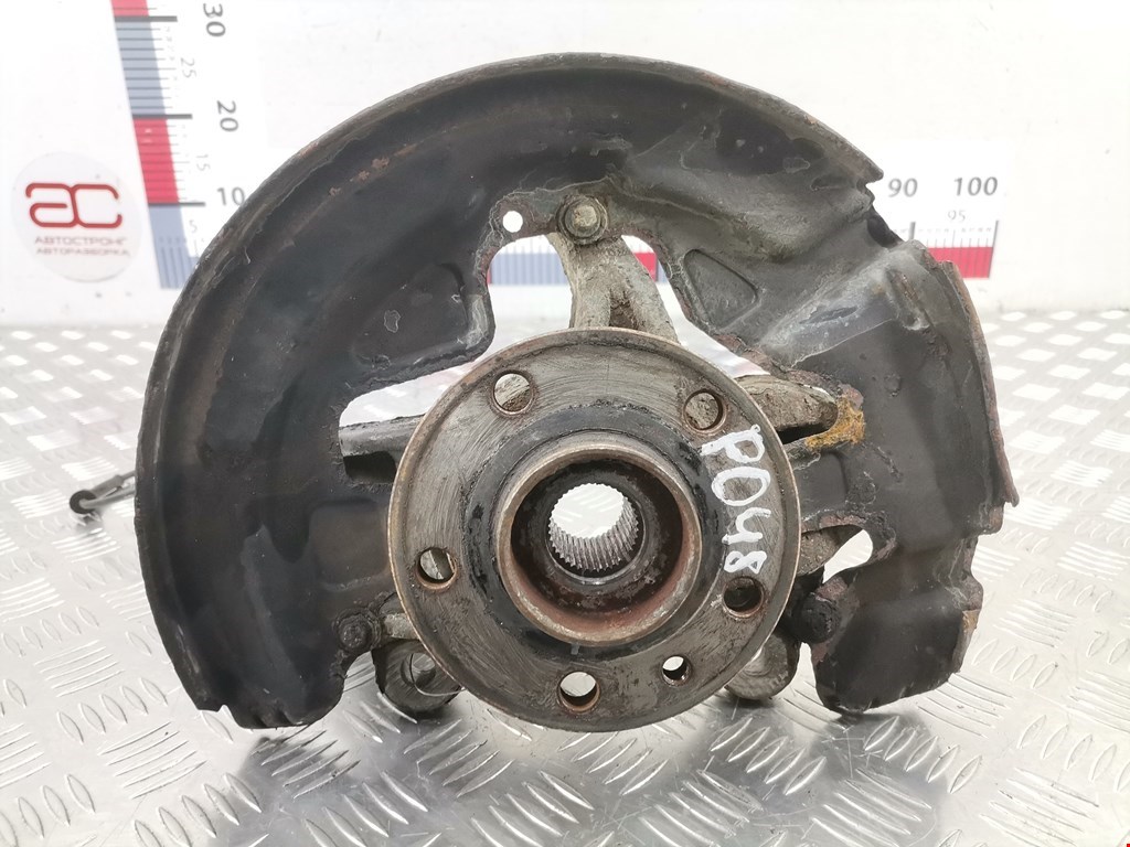 Ступица передняя левая VOLVO V60 2010-2018