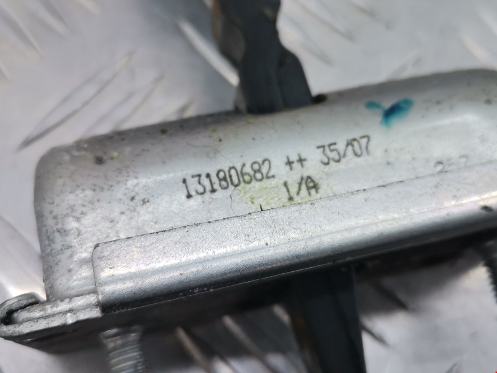 Ограничитель открывания двери OPEL Corsa D 2006-2014