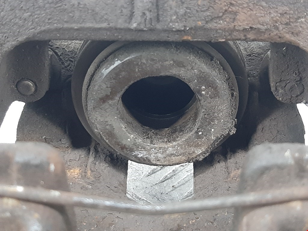 Суппорт передний правый OPEL Astra K 2015-2021