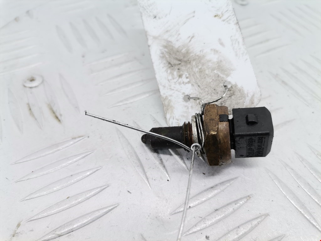 Датчик температуры (охлаждающей жидкости) BMW 3er E46 1998-2006