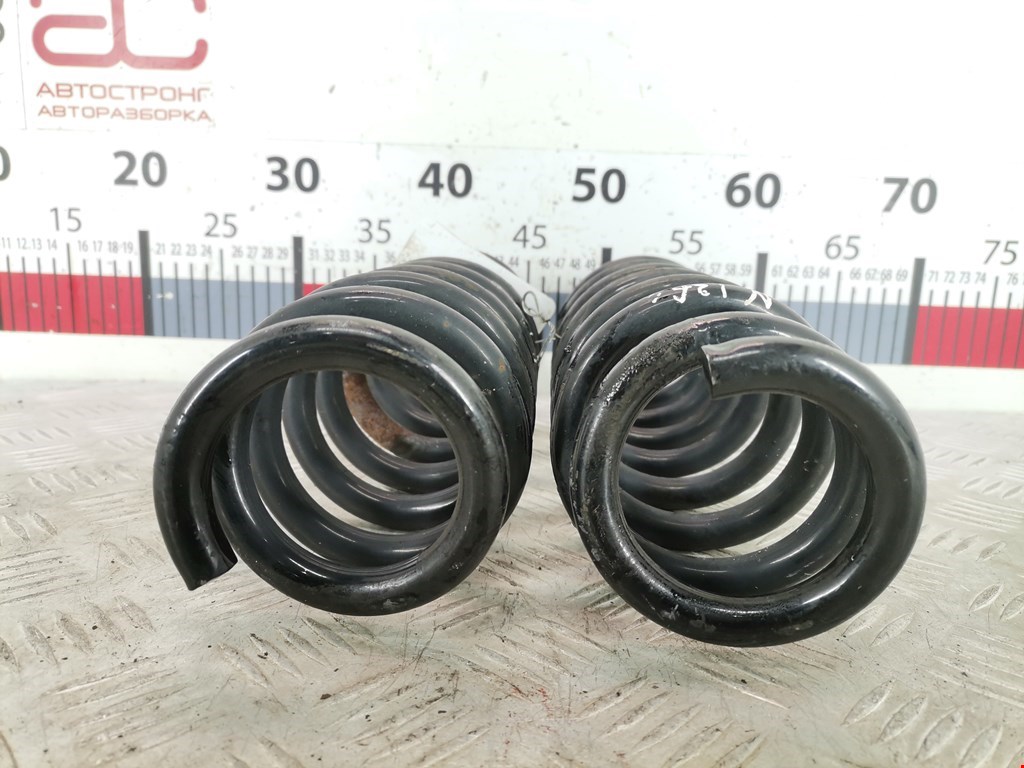 Пружина задняя левая/правая BMW 1er E81\E87 2004-2011