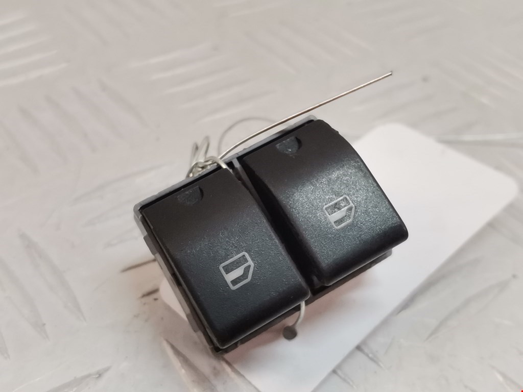 Блок управления стеклоподъемниками SEAT Ibiza 2002-2008