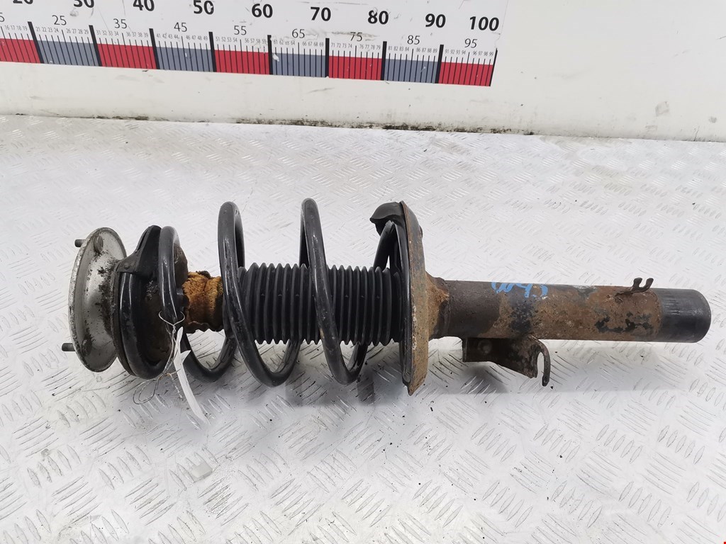 Амортизатор передний левый BMW X3 E83 2003-2010