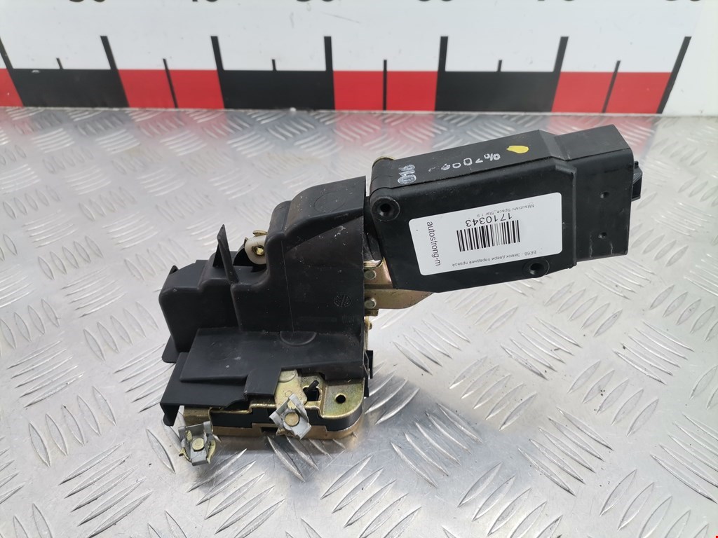 Замок двери передней правой MITSUBISHI Space Star 1999-2006