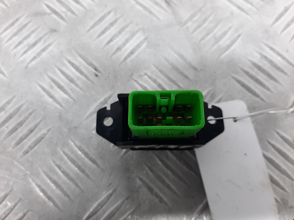 Кнопка аварийной сигнализации (аварийки) MITSUBISHI Colt CJ 1995-2003