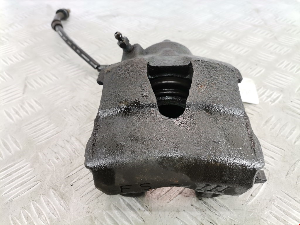 Суппорт передний правый SEAT Ibiza 2002-2008