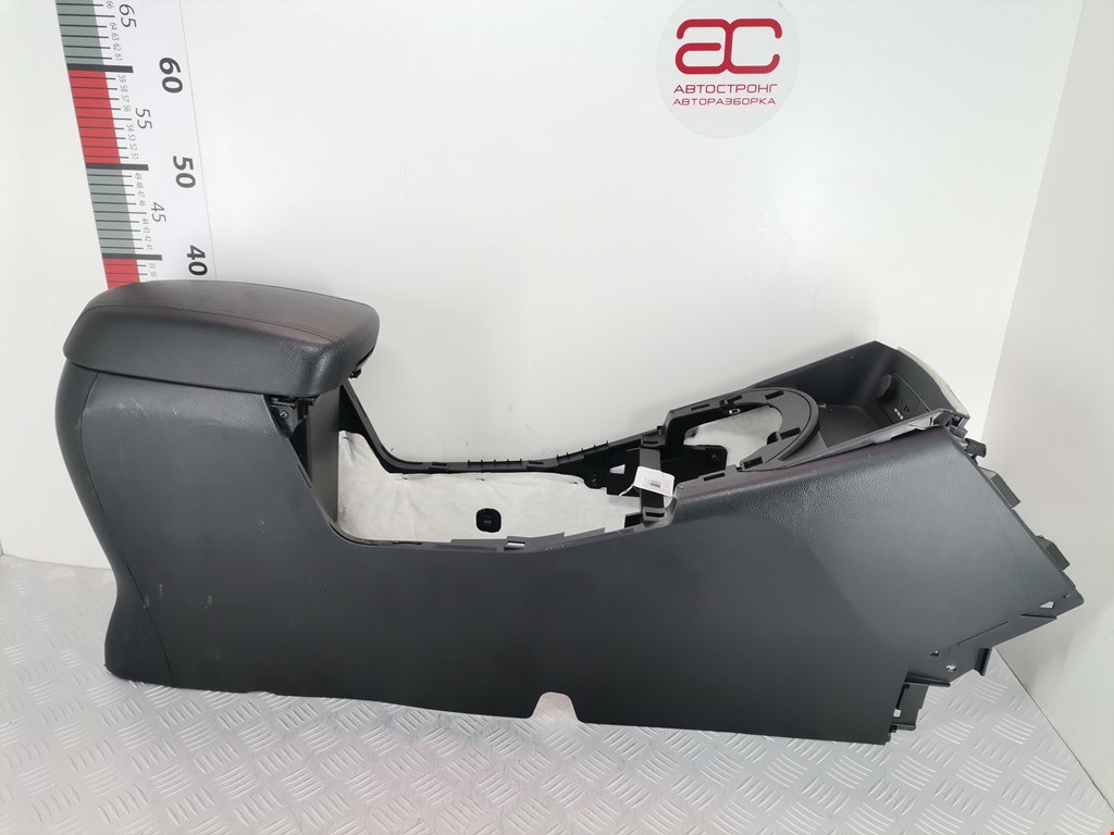 Подлокотник в салон KIA Sportage III 2010-2015