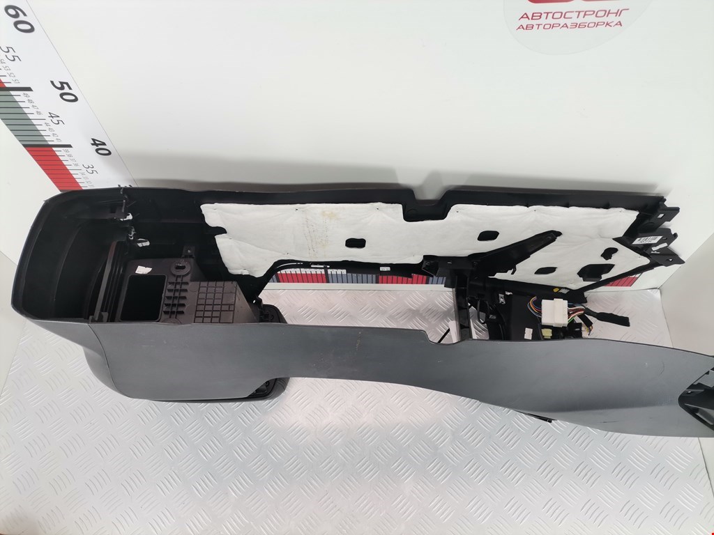 Подлокотник в салон KIA Sportage III 2010-2015