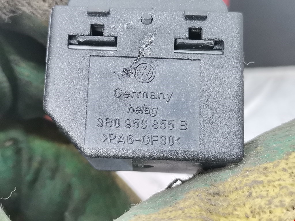 Кнопка стеклоподъемника VOLKSWAGEN Passat B5 1997-2005