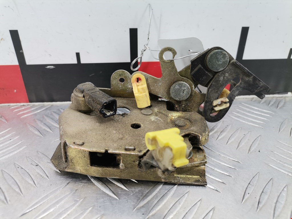 Замок двери задней правой FORD Explorer 1995-2001