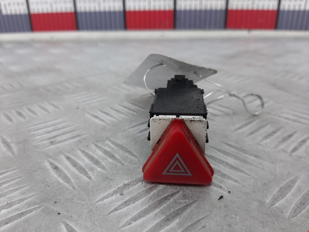 Кнопка аварийной сигнализации (аварийки) SKODA Fabia MK1 1999-2006