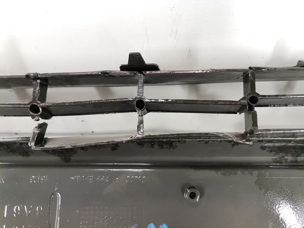 Решетка в бампер FORD Fiesta 2008-2012