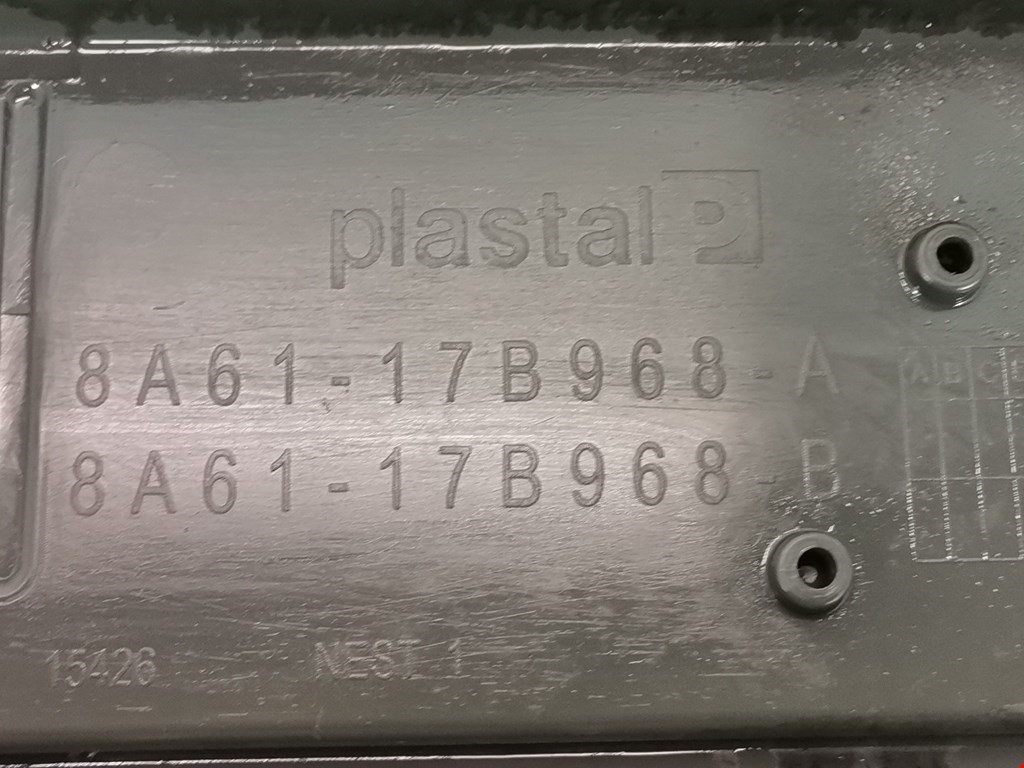 Решетка в бампер FORD Fiesta 2008-2012