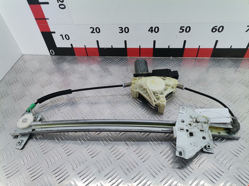 Стеклоподъемник передний правый MITSUBISHI Space Star 1999-2006