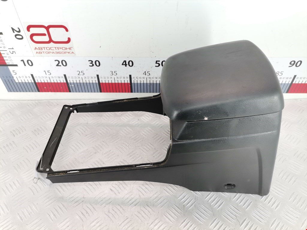 Подлокотник в салон SUZUKI Grand Vitara 2005-2015