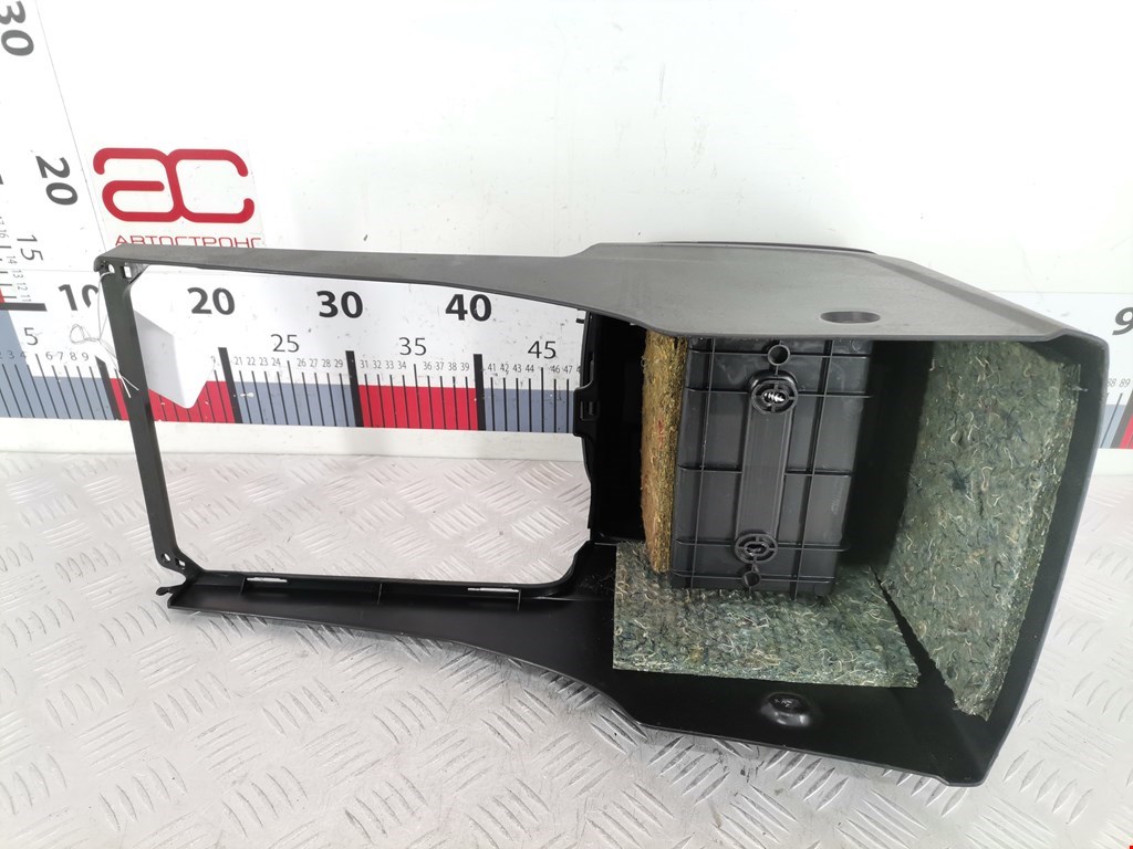 Подлокотник в салон SUZUKI Grand Vitara 2005-2015