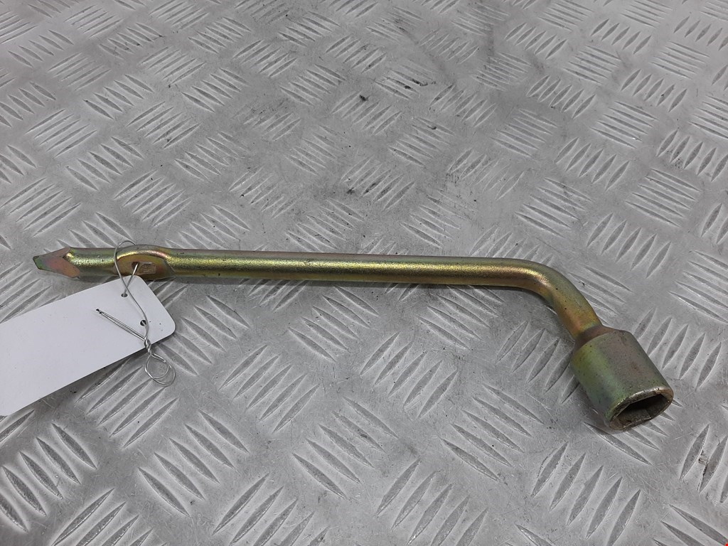 Ключ балонный MITSUBISHI Carisma 1995-1999