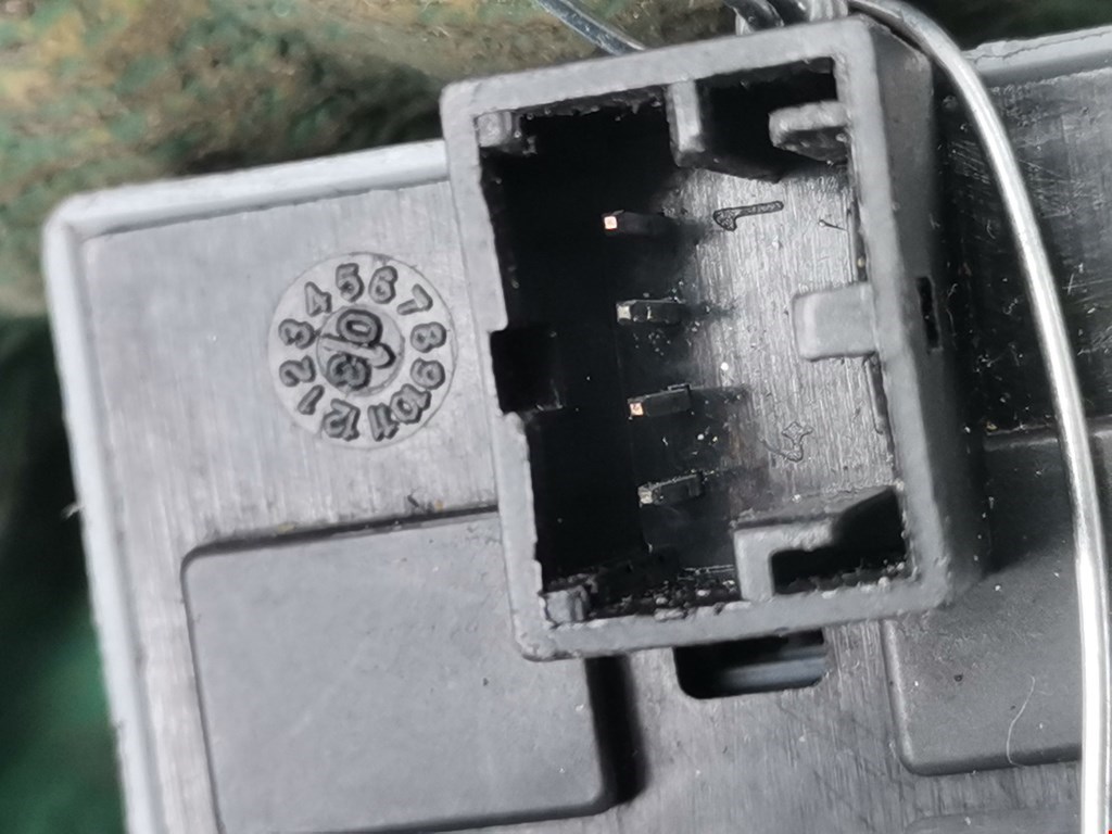 Блок управления стеклоподъемниками SEAT Ibiza 2002-2008