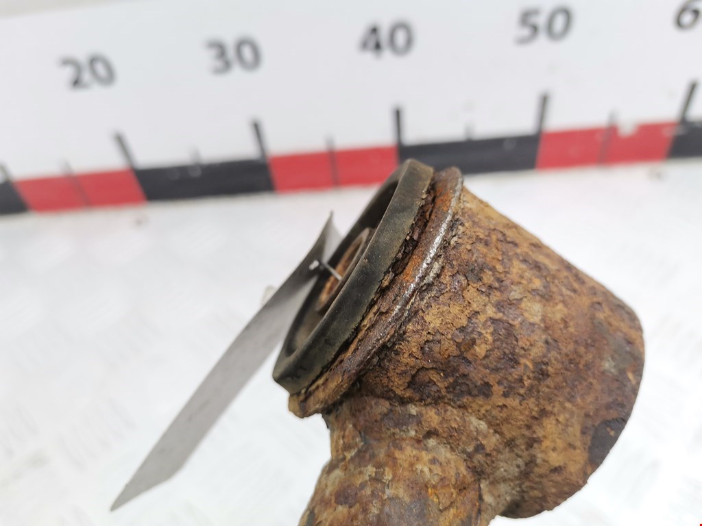 Рычаг передний левый TOYOTA Hilux VII AN10 AN 20 AN30 2005-2015