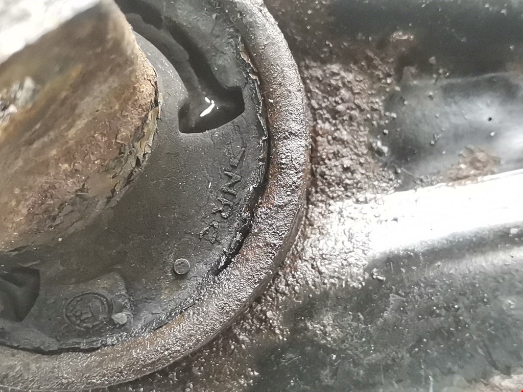 Ступица передняя правая FORD Focus II 2005-2011