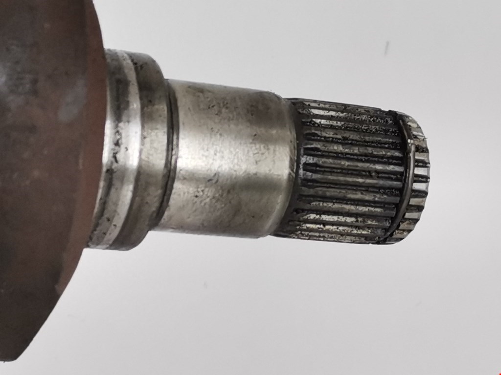 Полуось (привод, приводной вал) передняя правая HYUNDAI Tucson l 2004-2010