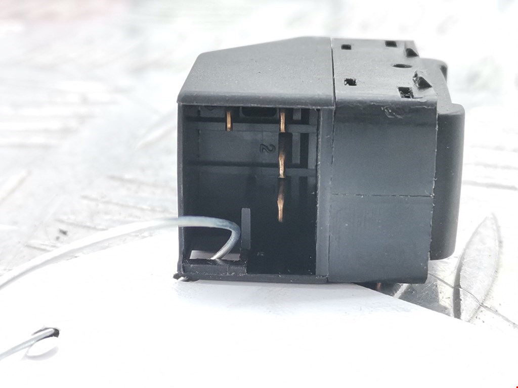 Кнопка стеклоподъемника VOLKSWAGEN Passat B5 1997-2005