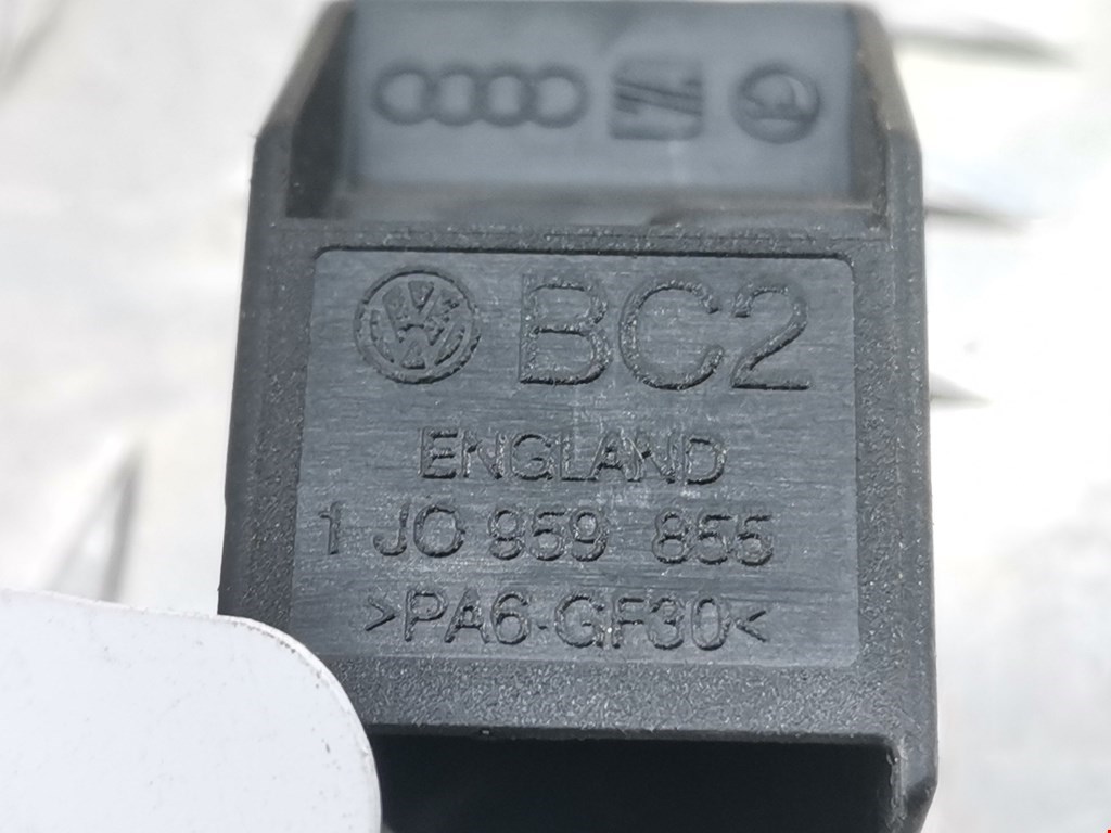 Кнопка стеклоподъемника VOLKSWAGEN Passat B5 1997-2005