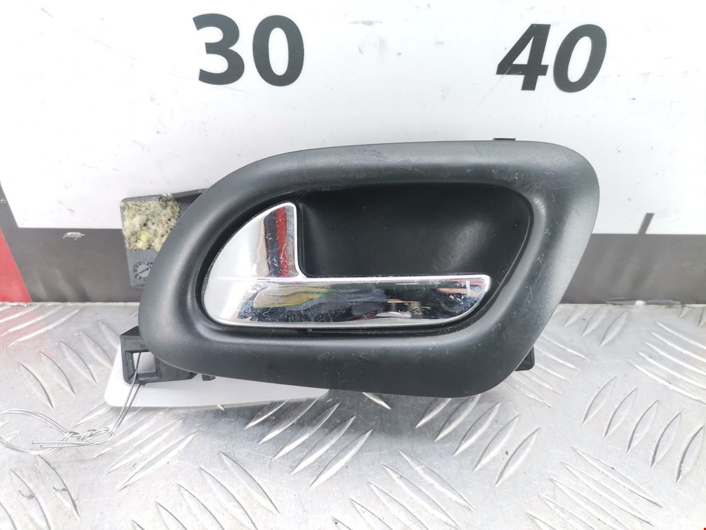 Ручка двери внутренняя задняя левая Citroen C3 Picasso (2008-2017)