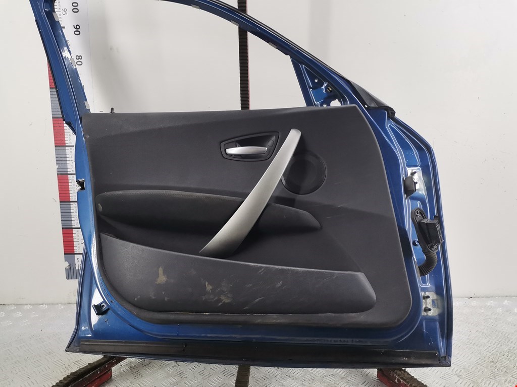 Дверь передняя левая BMW 1er E81\E87 2004-2011