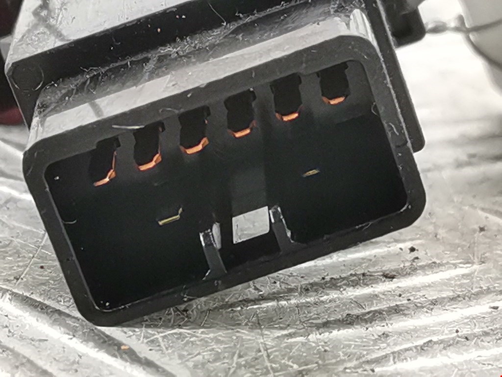 Кнопка аварийной сигнализации (аварийки) KIA Magentis 2000-2006