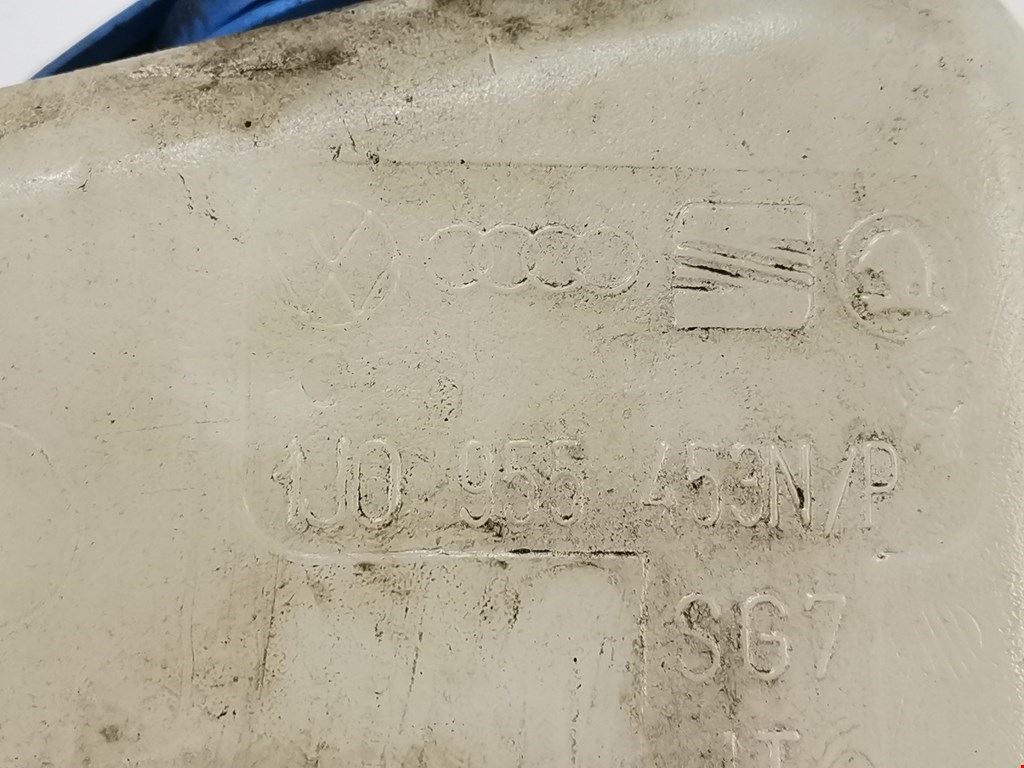 Бачок омывателя VOLKSWAGEN Golf IV 1997-2003