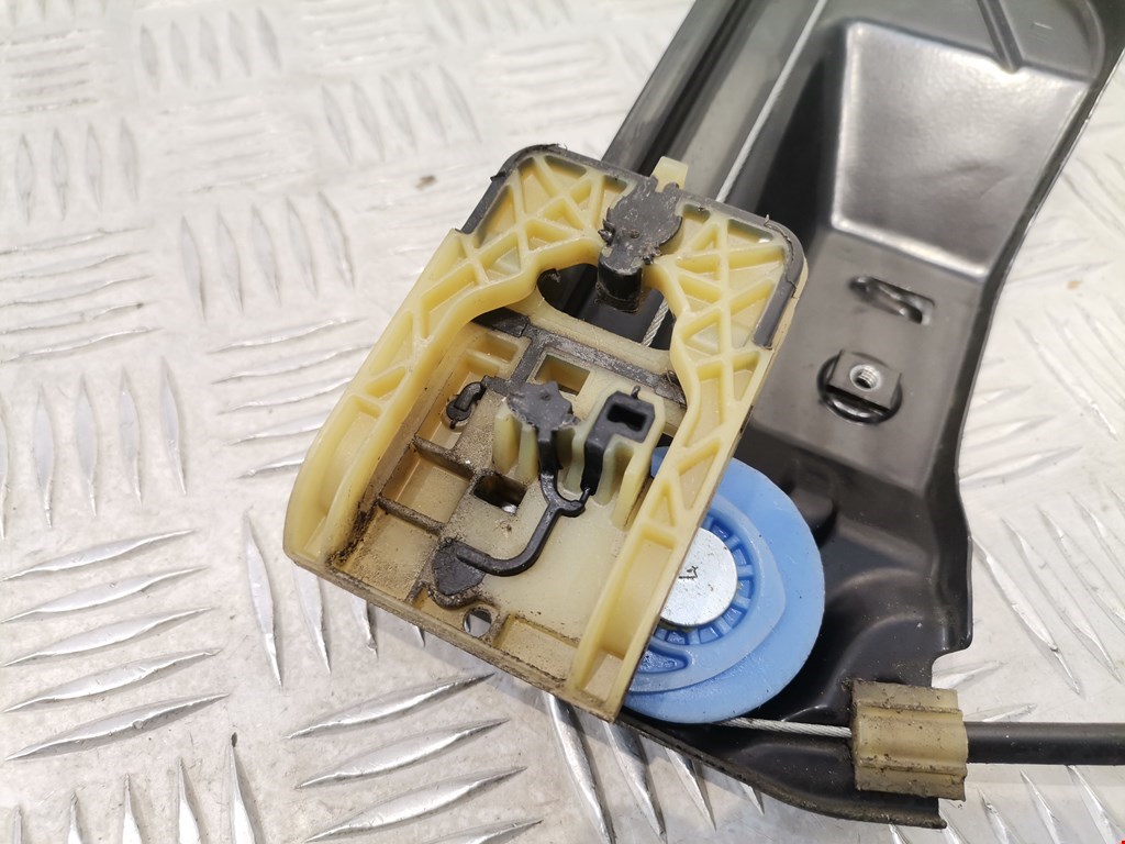 Стеклоподъемник передний левый OPEL Astra J 2009-2017