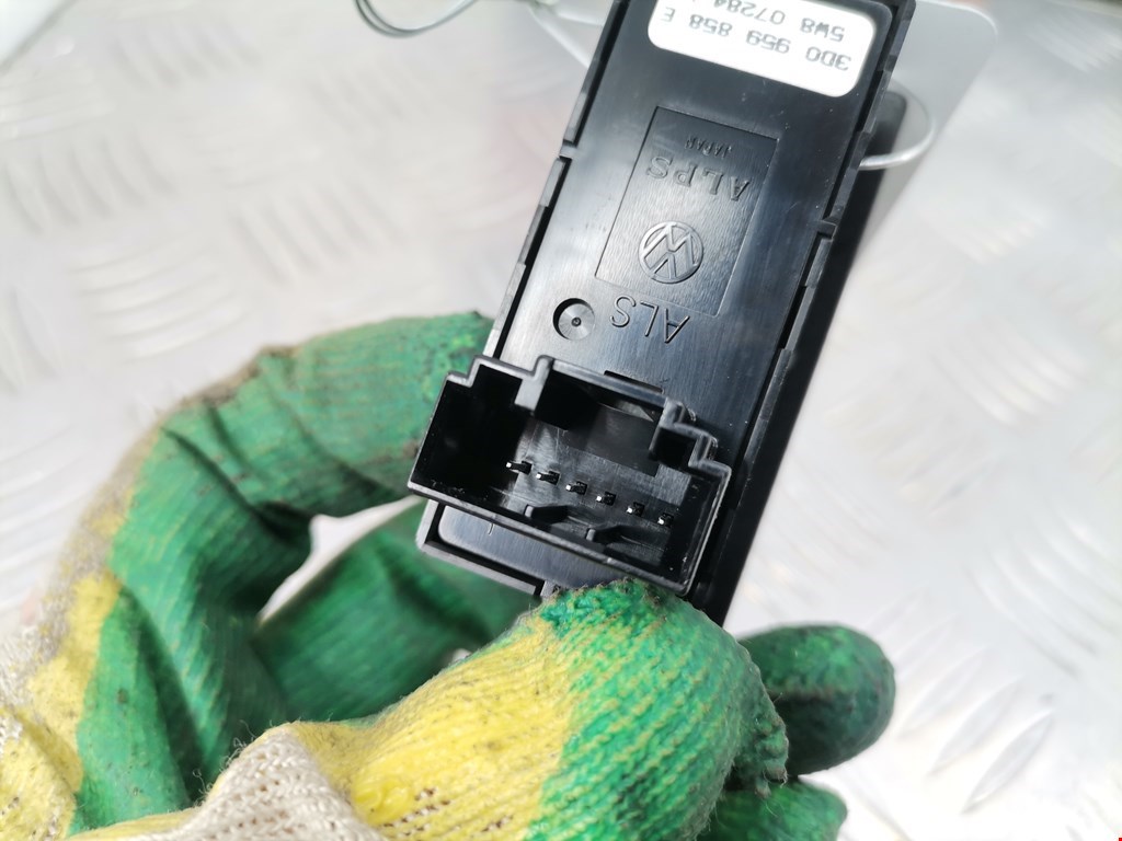 Кнопка стеклоподъемника VOLKSWAGEN Phaeton 2002-2016